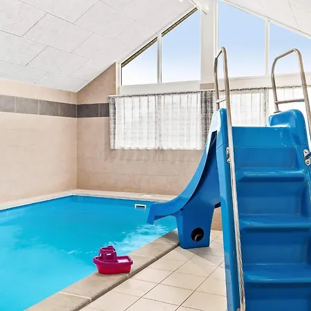 18 Person In Hasselberg Kappeln